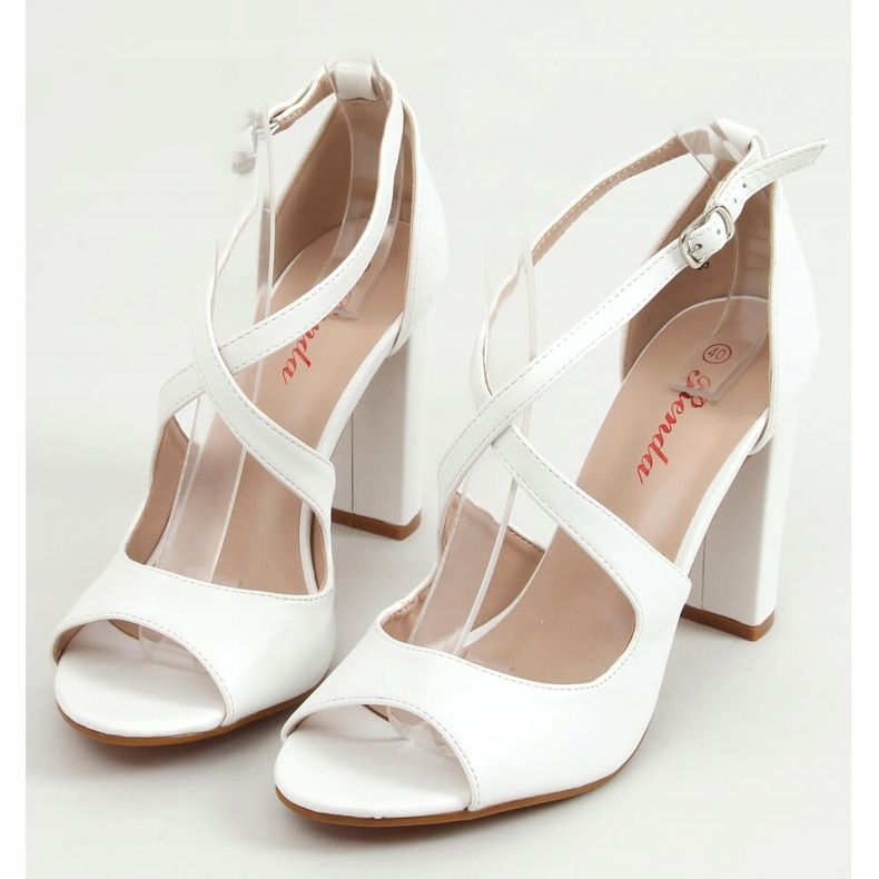Sandałki na obcasie białe S-837 White 1