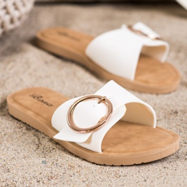 Bona Klapki Z Ozdobną Sprzączką białe 1