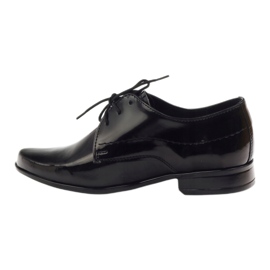Czarne lakierowane buty dziecięce komunijne Gregors 429 1