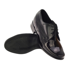 Czarne lakierowane buty dziecięce komunijne Gregors 429 2
