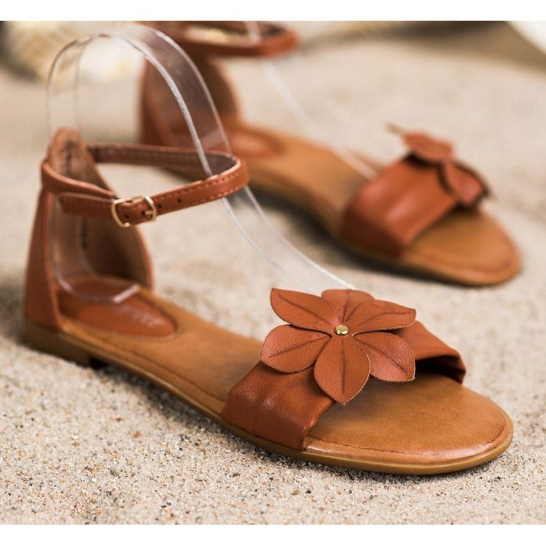 Diamantique Brązowe Sandały Z Kwiatkiem 1