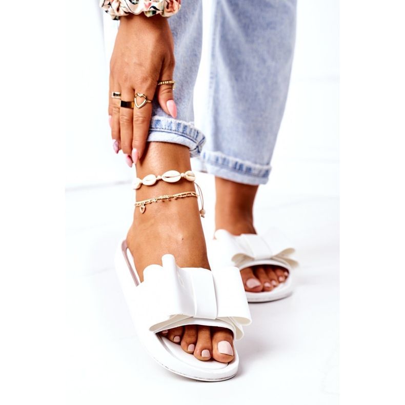 Gumowe Klapki Z Kokardą Białe April 1