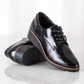 Półbuty na koturnie Vinceza czarne 1