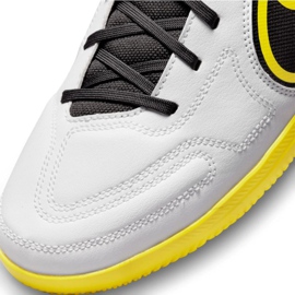 Buty piłkarskie Nike Tiempo Legend 9 Club Ic M DA1189 107 białe białe 2