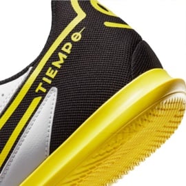 Buty piłkarskie Nike Tiempo Legend 9 Club Ic M DA1189 107 białe białe 6
