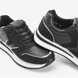 Czarne sneakersy z metalicznymi dodatkami Delta 2