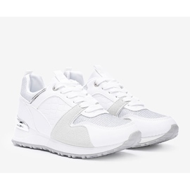 Białe sneakersy z srebrnymi dodatkami Yoisya 1