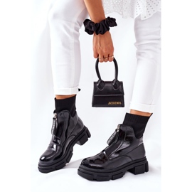 Wysokie Botki na Masywnej Platformie Czarne Chicago 2
