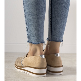 Srebrne półbuty wsuwane z ćwiekami GF-FD9 beżowy 1