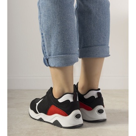 Czarne sneakersy z czerwonymi wstawkami Training czerwone 2