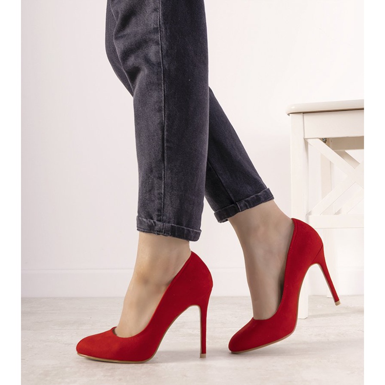 Czerwone czółenka na szpilce Dermeno 2