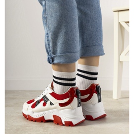 Białe sneakersy z holograficznymi wstawkami Allisone czerwone 1