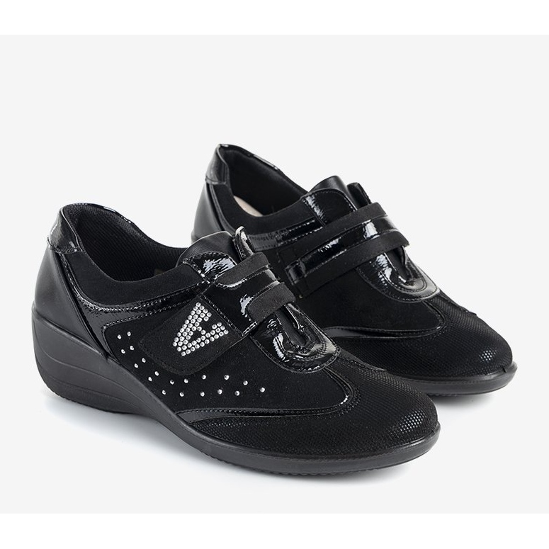 Czarne półbuty na koturnie Merante 1