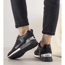 Czarne sneakersy z motywem skóry krokodyla Zariza 1