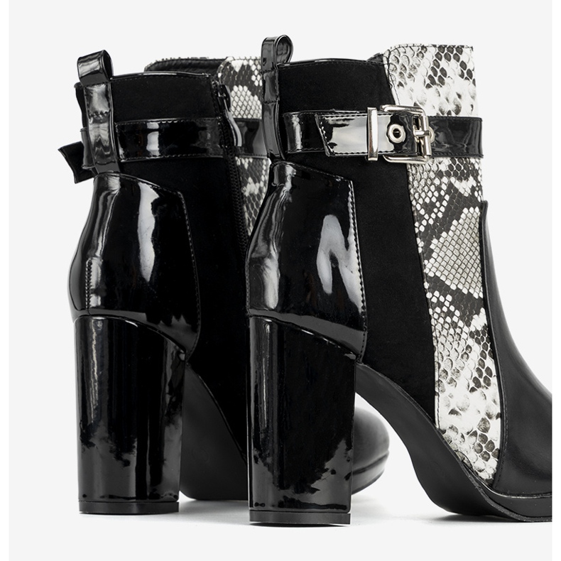 Czarne botki na słupku Peggie 1