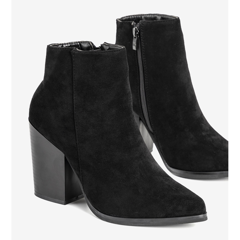 Czarne botki na słupku Milady 1