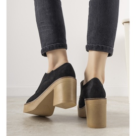 Czarne botki w stylu półbutów na słupku Cascio 1