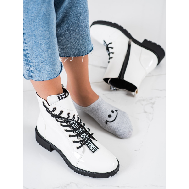 Białe Workery VINCEZA 1