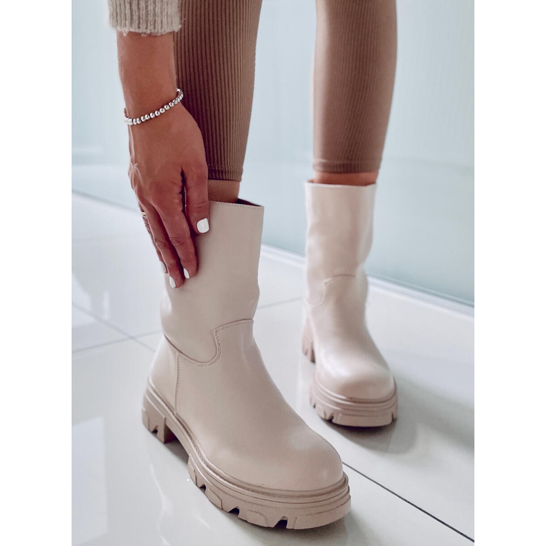 Botki z prostą cholewką czarne QT29P BLACK(camel) 2