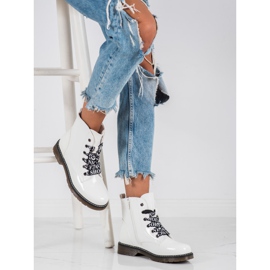 Botki Z Ozdobnym Wiązaniem VINCEZA białe 2
