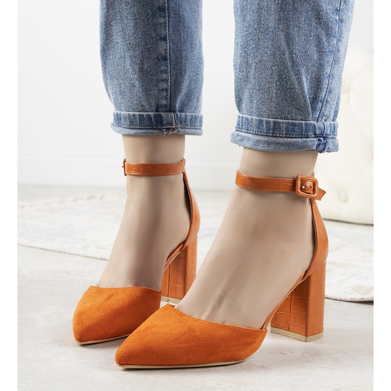 Pomarańczowe czółenka na słupku Natalie 1