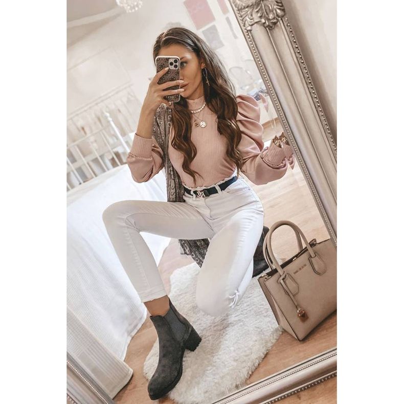 Szare botki na słupku Tina Grey 1