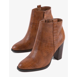 Camelowe botki na słupku krokodyli wzór Remini brązowe 2