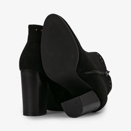 Czarne botki na słupku Cosette 2
