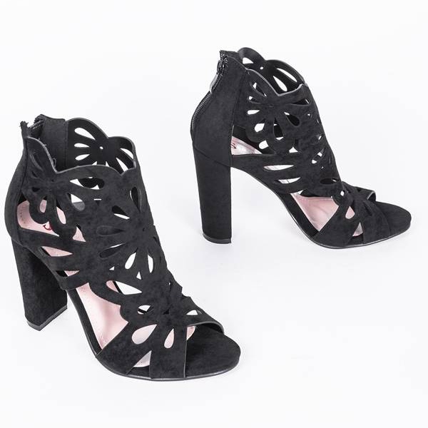 Czarne botki z wycięciami Leah 1