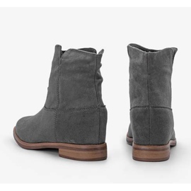 Szare botki na krytym koturnie Veni 2