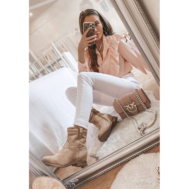 Beżowe botki na krytym koturnie Venicia beżowy 1