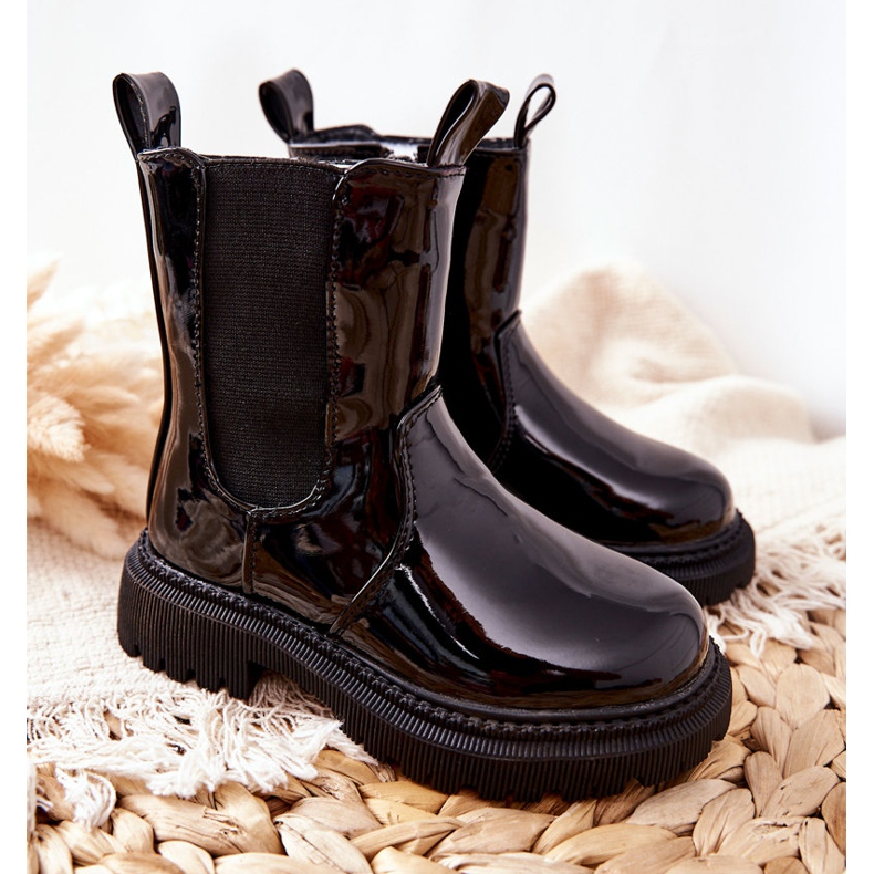 FR1 Dziecięce Botki Ocieplane Lakierowane Czarne Aletris 1