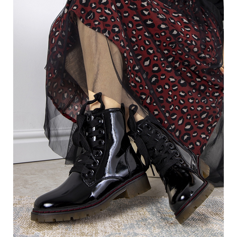 Evento Czarne botki lakierowane Delphine 1