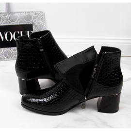 Botki na obcasie skóra węża Potocki W WOL30A czarne 1