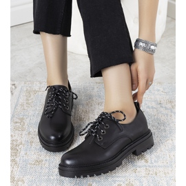 Czarne półbuty na grubej podeszwie Gingras 1