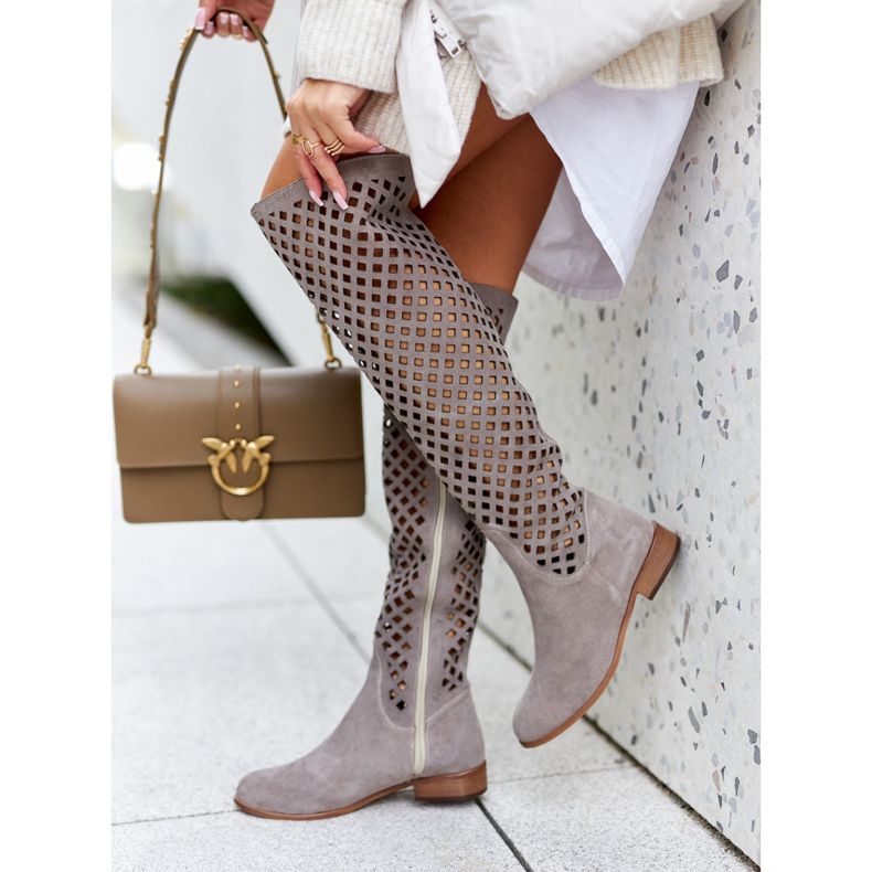 PA2 Zamszowe Kozaki Z Ażurowym Wzorem Jasnobrązowe Pointe 2