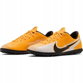 Buty piłkarskie Nike Mercurial Vapor 13 Club Tf Jr AT8177 801 żółcie 1