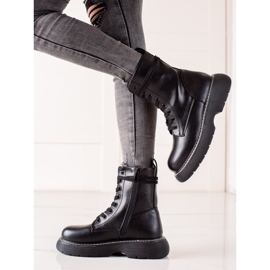 TRENDI Czarne workery na platformie 1