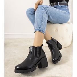 Czarne botki ocieplane na słupku Bevis 1