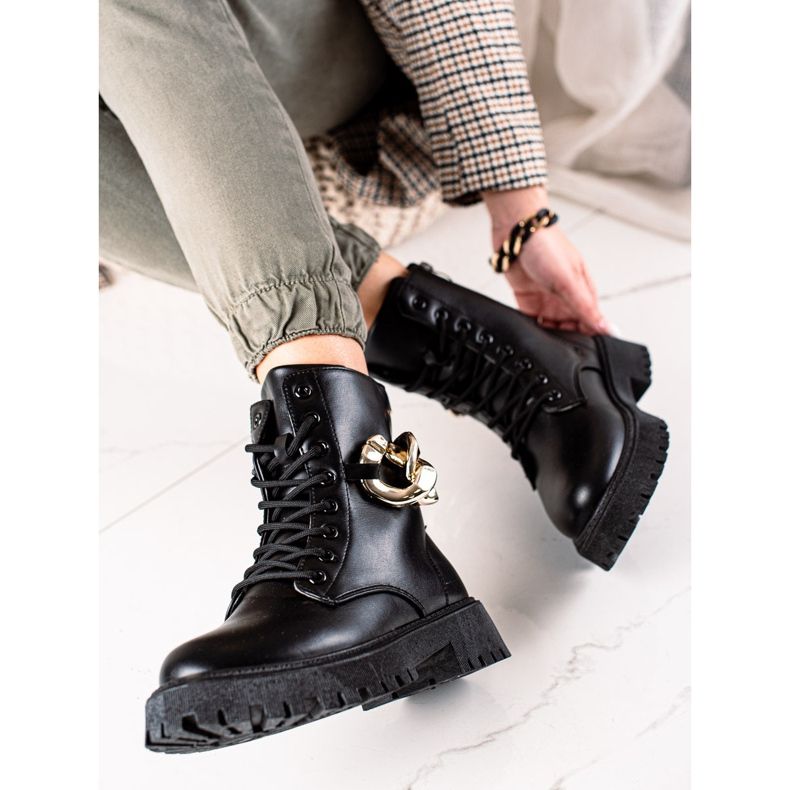 Groto Gogo Czarne Trapery Z Ozdobą 1