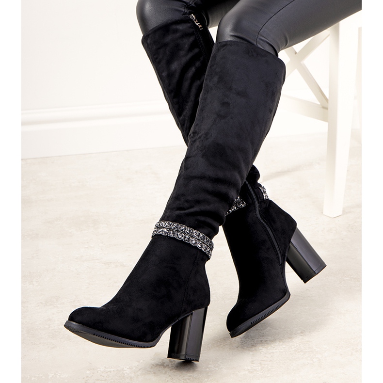 Czarne kozaki na słupku ocieplane Alexis 1