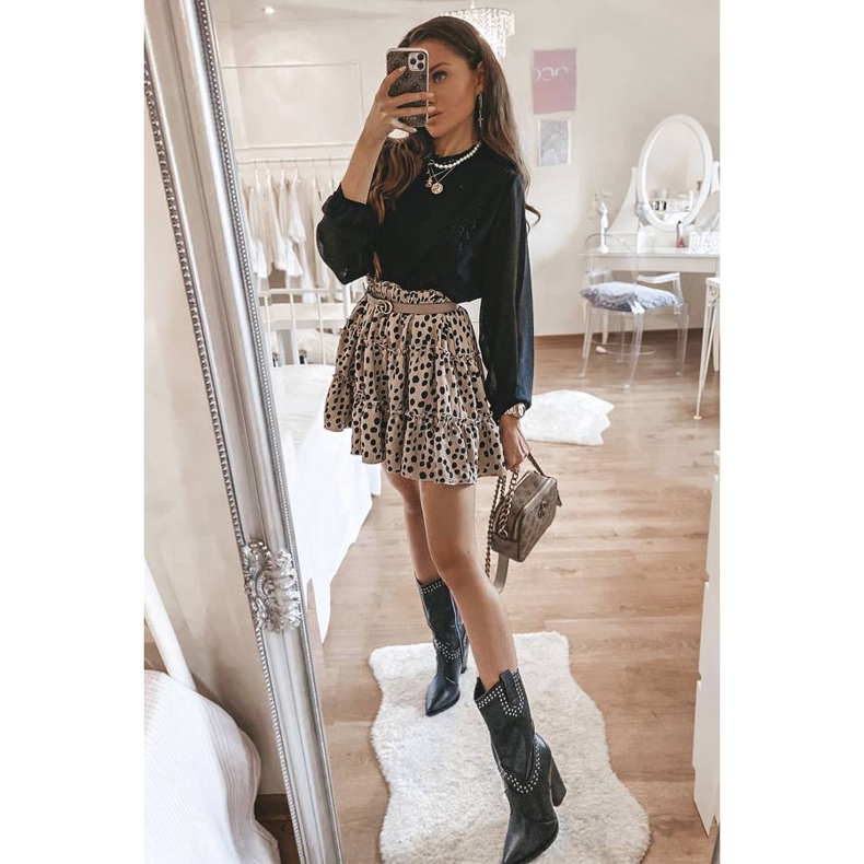 BM Czarne kowbojki ze zdobioną cholewką Bora 2