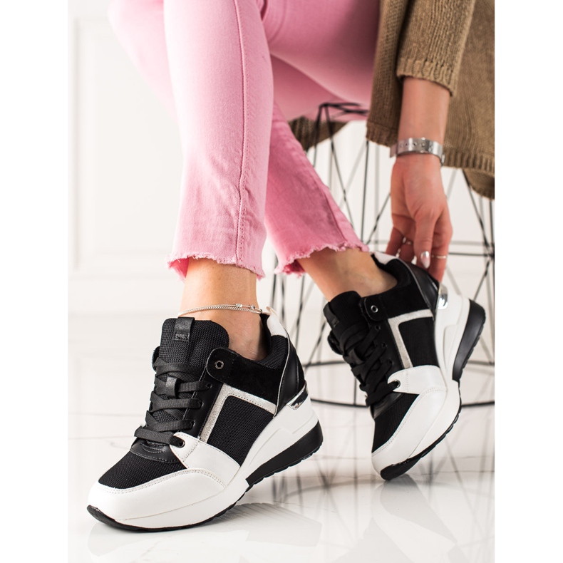TRENDI Lekkie Sneakersy Na Koturnie białe czarne 1