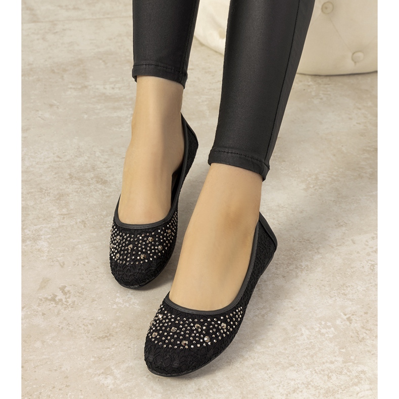 Różowe baleriny koronkowe z cyrkoniami East Side czarne 1