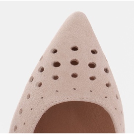 Marco Shoes Szpilki z naturalnego zamszu z ozdobną perforacją beżowy 8