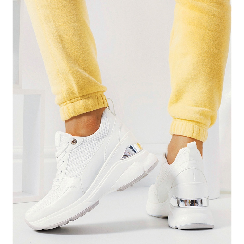 Białe sneakersy na koturnie Cleveland 1