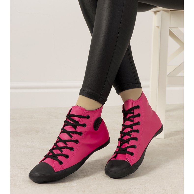 Trampki za kostke Shape of You czarne czerwone różowe 1