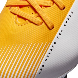Buty piłkarskie Nike Vapor 13 Academy Mg Jr AT8123-801 wielokolorowe żółcie 3