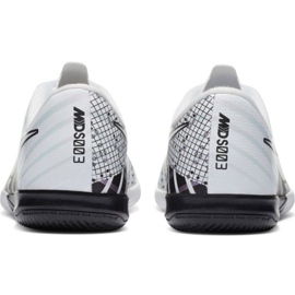 Buty piłkarskie Nike Mercurial Vapor 13 Academy Mds Ic Jr CJ1175 110 białe wielokolorowe 3
