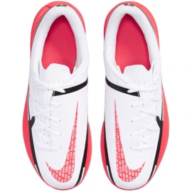 Buty piłkarskie Nike Phantom GT2 Club Ic Jr DC0825 167 wielokolorowe pomarańcze i czerwienie 1
